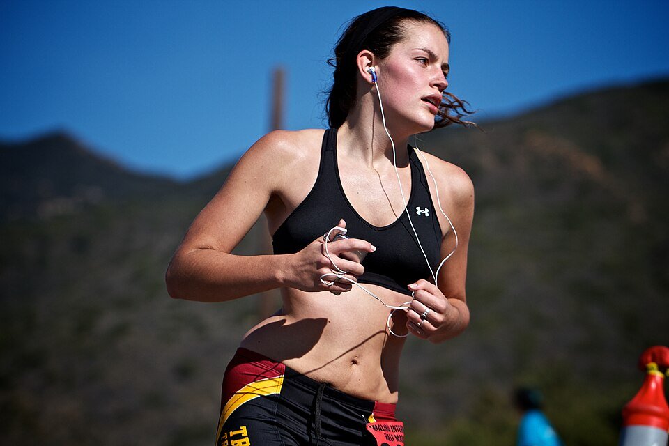 How do I start a sustainable running routine?
