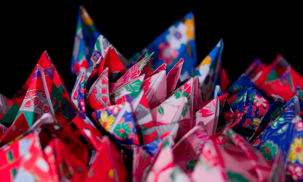 Run a Birthday Party for 20 Guests on a Budget