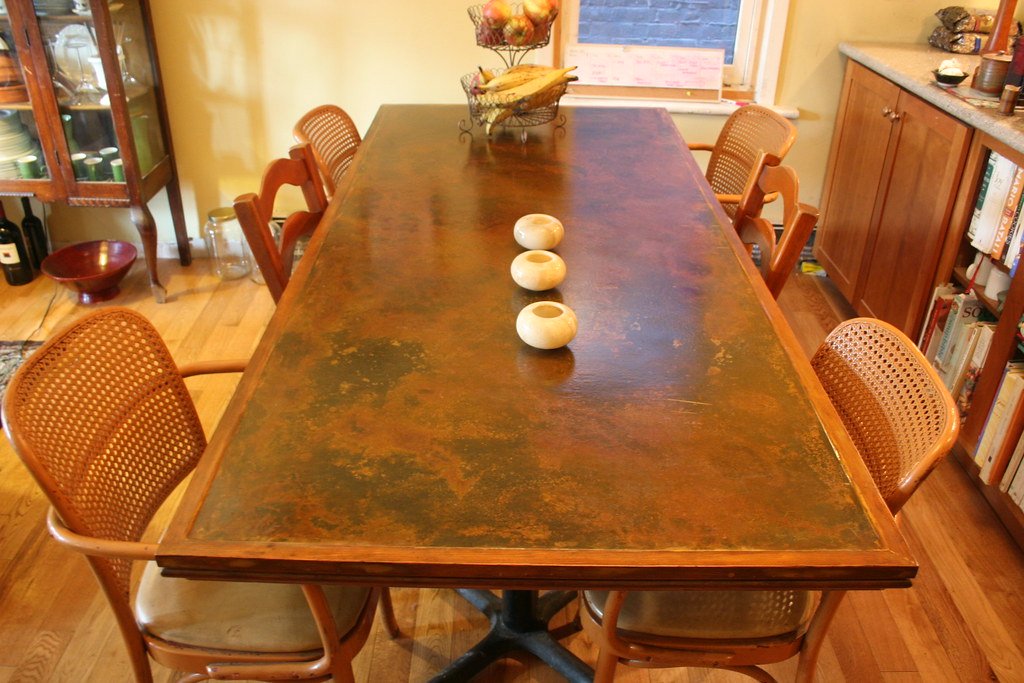Choosing Wood Finish: Oil vs Polyurethane